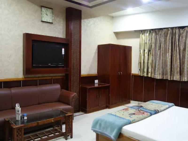 Rc Inn Sirsa ภายนอก รูปภาพ